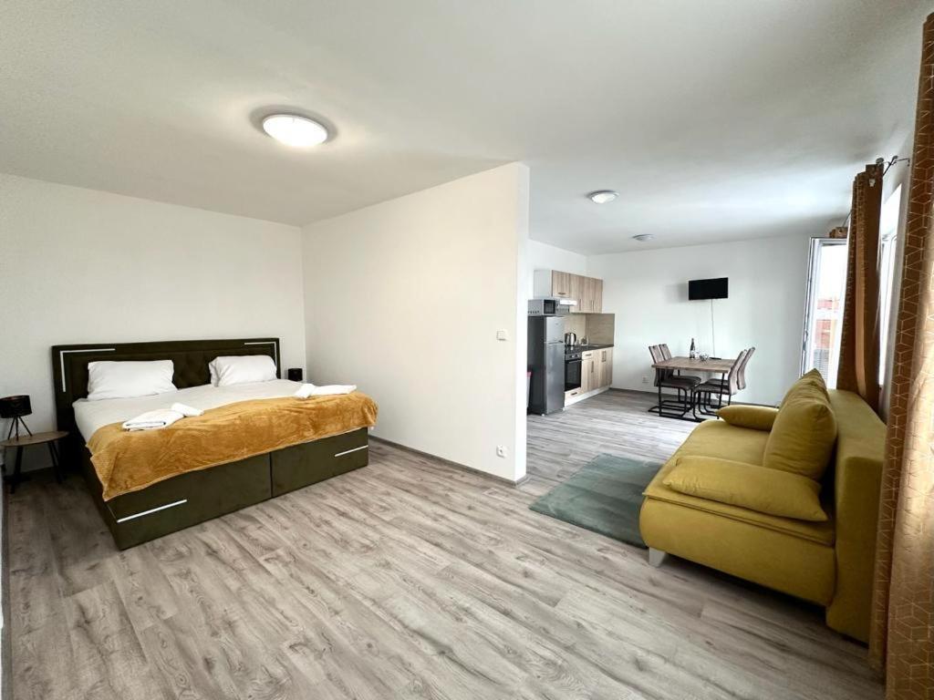Sky Apartments 512 Pilsen Exterior photo